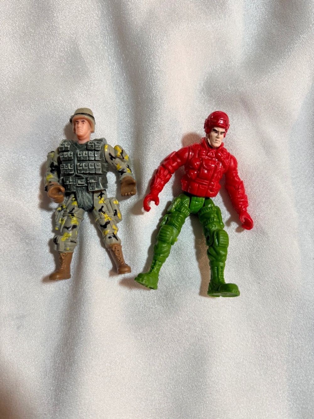Military Action Figures Lot of 2 Soldier Toys